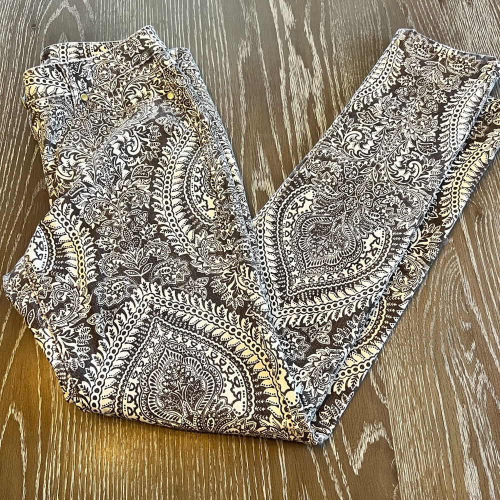 Size 6 J. McLaughlin Brown & Cream Paisley Print Jeans